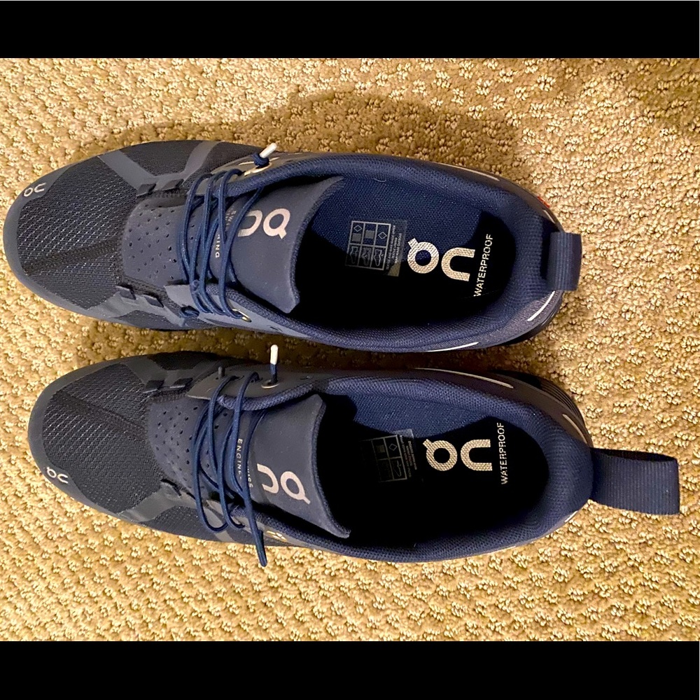 On Cloud Running Sneakers